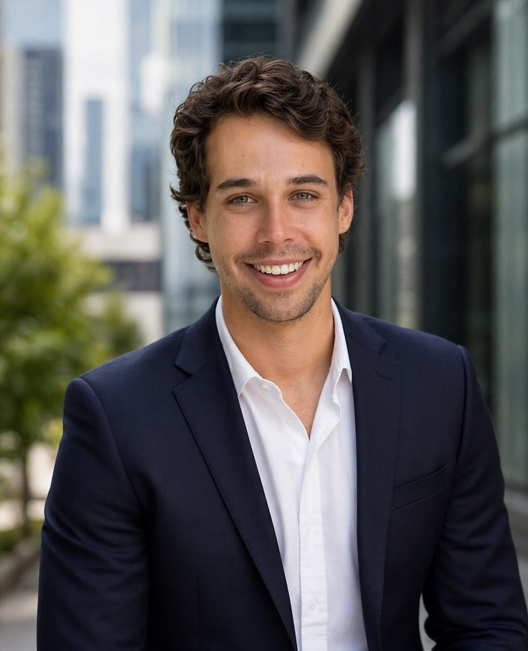 Alistair Harris headshot